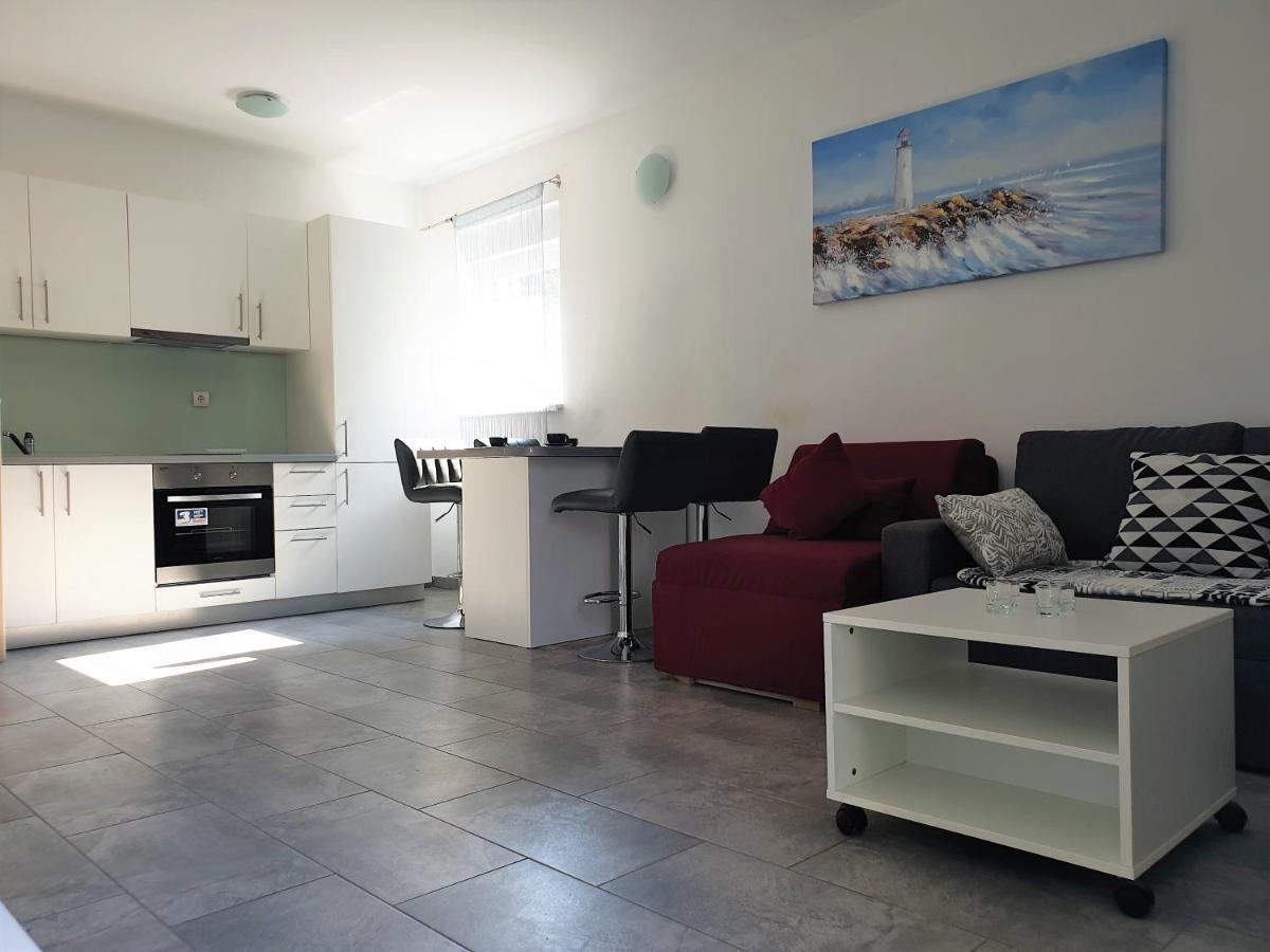Summer Holiday Apartments Novalja Habitación foto